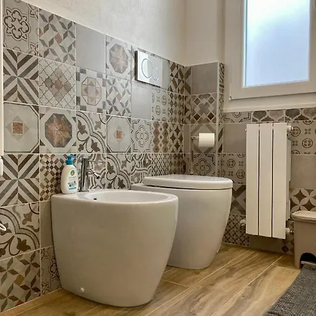 Casa Beatrice, Trilocale Nuovo Completamente Arredato, Compreso Posto Auto דירה
